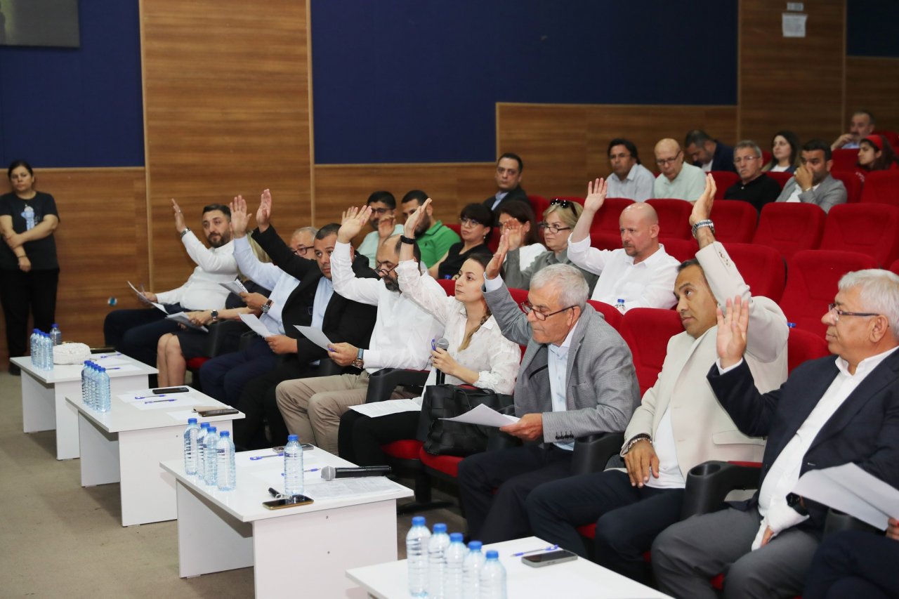 ALİAĞA BELEDİYESİ'NDE YOĞUN EKİM GÜNDEMİ