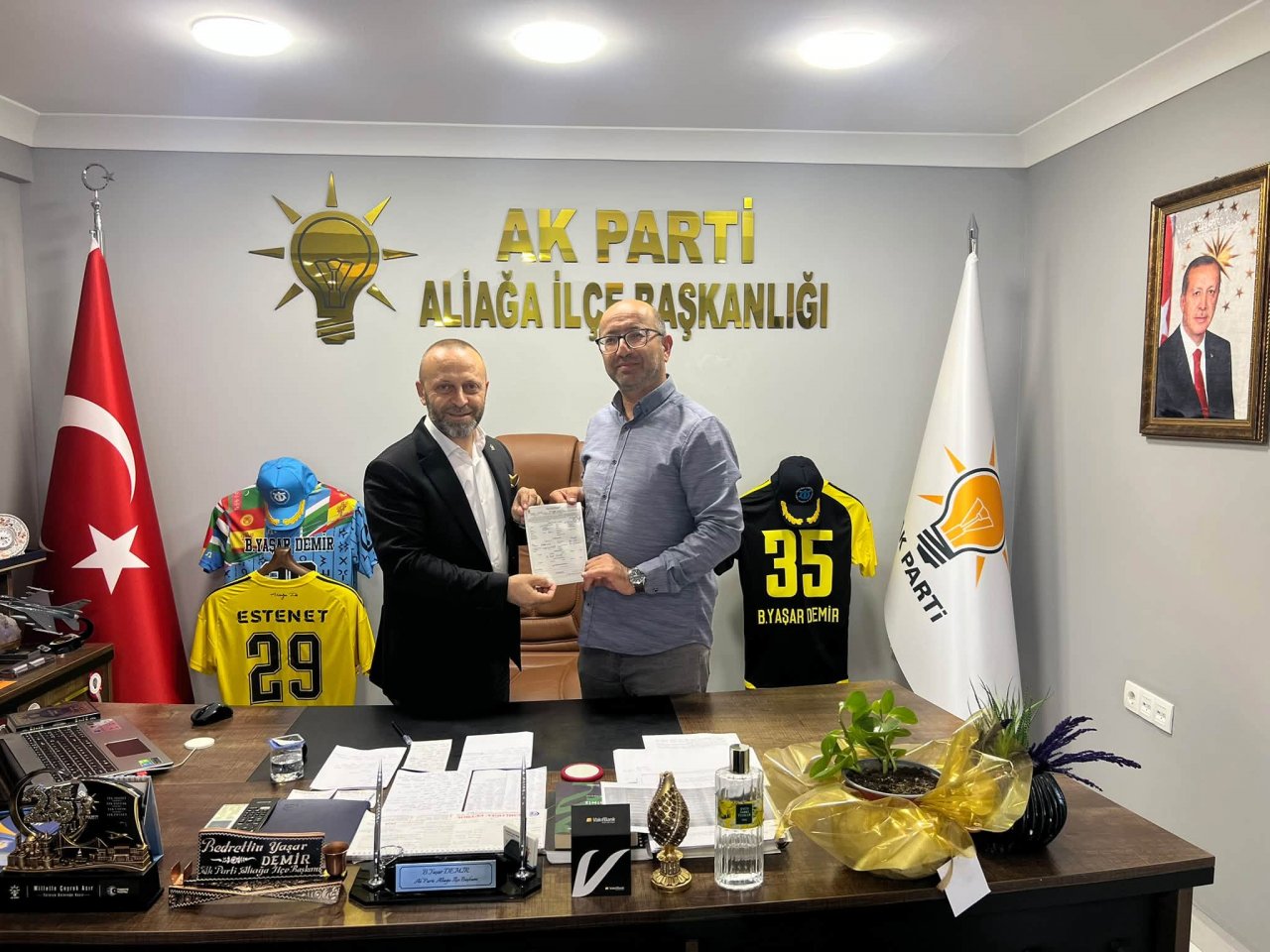CHP Aliağa İlçe Başkan Yardımcısı Mayda AK Parti'ye Katıldı